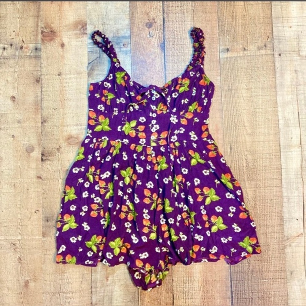Urban Outfitters Purple Strawberry Floral Print Romper Button Front Medium‎